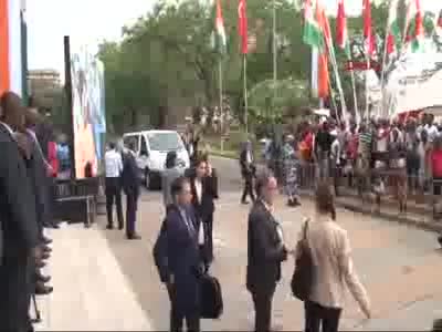 Cumhurbaşkanı Erdoğan'a Fildişi Sahili'nde 'altın anahtarı' takdim edildi