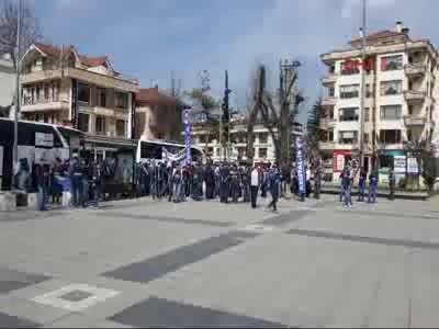 Düzce'de 17 işçinin işten çıkarılmasına tepki