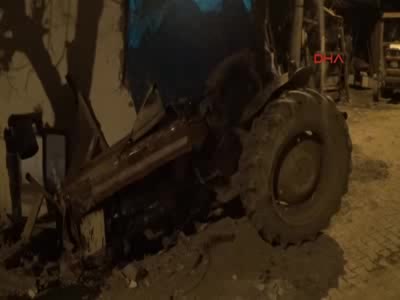 Bursa İnegöl'de devrilen traktörün altında kalan sürücü öldü