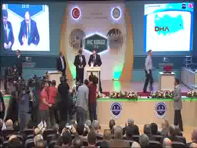 Hacı adayları kura çekimi ile belirlendi