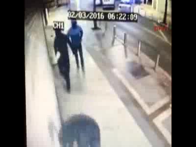 Kocaeli'de 50 bin liralık telefon çaldılar