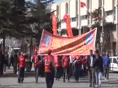 Konya'dan Bursa'daki Renault işçilerine destek
