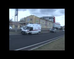 İki bacağı kopan hastayı taşıyan ambulans kaza yaptı: 3 yaralı
