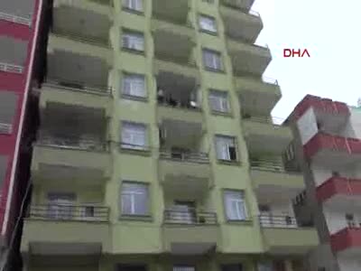 Tartıştığı karısını tabanca ile yaraladı