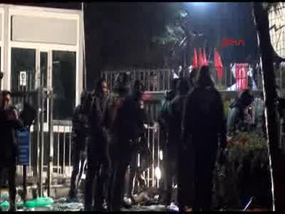 Kayyum heyeti, polis müdahalesi sonrası Zaman Gazete binasına girdi