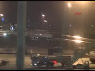 3 THY uçağına havada yıldırım çarptı
