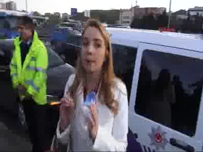 Metroda bomba şakası ortalığı birbirine kattı