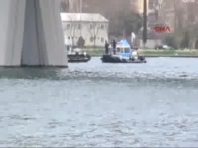 İstanbul Haliç'te intihar