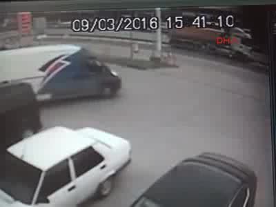 2 kişinin öldüğü kaza güvenlik kamerasında
