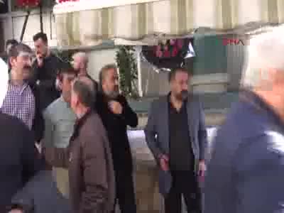 Sanatçı Volkan Konak'ın acı günü