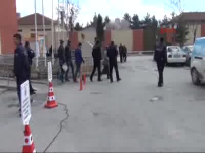 Afyonkarahisar'da terör şüphelileri adliyede