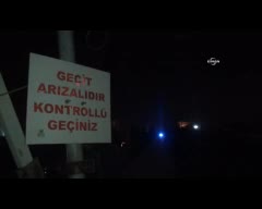 Yük treni yolcu minibüsüne çarptı: 1 ölü, 3 yaralı