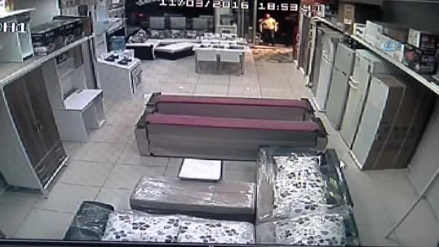 Haraç istediler dayak yediler