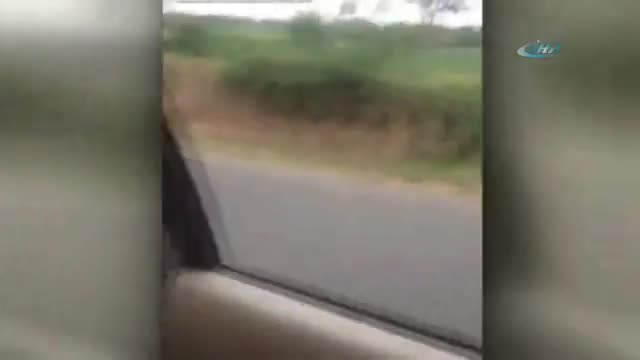 Bir motosiklete 8 kişi bindiler!
