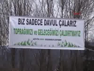 Cerattepe'de keşif heyetine 1.5 kilometrelik insan zinciri ile karşılama