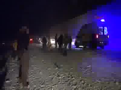 Cenaze yolunda kaza; 2 ölü, 2 yaralı