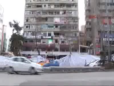 Ankara'da patlamanın yaşandığı yol trafiğe açıldı