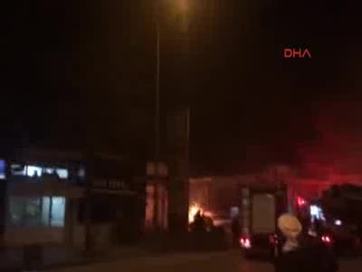 LPG dolumu sırasında otomobil ve pompa alev aldı