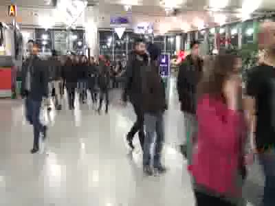 İngiliz akademisyen sınır dışı edildi