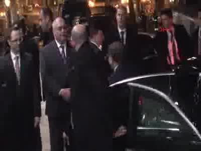 Davutoğlu Brüksel'de