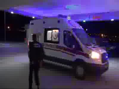Tarım işçilerini taşıyan minibüs devrildi: 13 yaralı