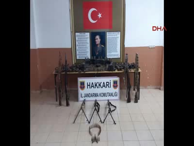 Çukurca'da mağarada yapılan aramada PKK'ya ait silah ve mühimmat ele geçirildi
