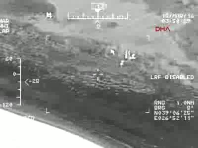 Dikili Körfezi'nde Sahil Güvenlik ve Jandarma'dan ortak operasyon: 1734 göçmen yakalandı
