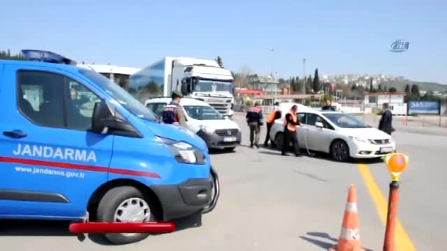 Topçular-Eskihisar feribotunda canlı bomba paniği
