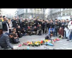 Brüksel saldırılarına karşı Belçikalılar dayanışma için bir araya geldi