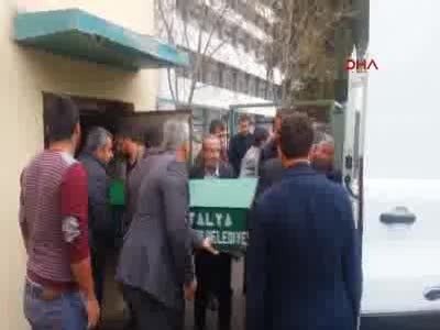 Vekil öğretmeni sobayı yakmak isterken canından oldu