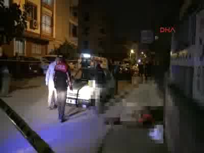 Ayrıldığı nişanlısının evinin önünde intihar etti