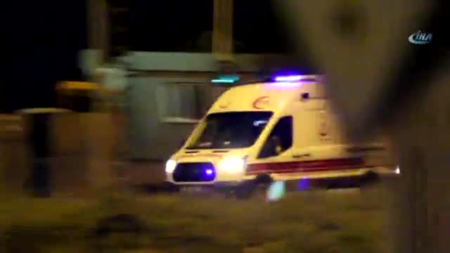 PKK, Diyarbakır'da karakola bomba yüklü araçla saldırdı: 3 şehit, 22 yaralı