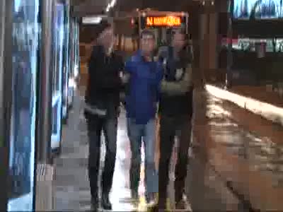 İç çamaşırından 400 adet uyuşturucu hap çıktı