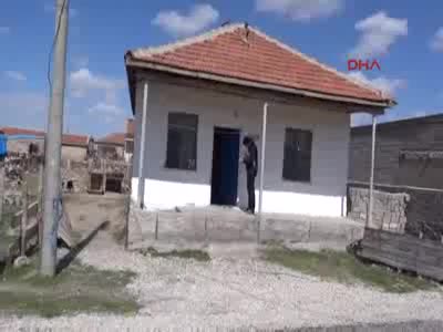 Komşusunun evinden hırsızlık yaptığı iddia edilen genç kadın intihara kalkıştı