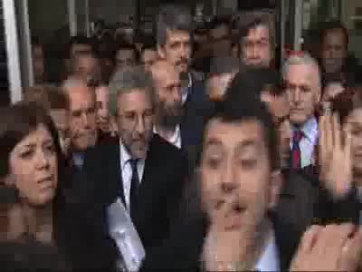 Dündar ve Gül adliye çıkışında açıklama yaptı