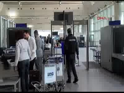 Atatürk Havalimanı'nda elle arama dönemi