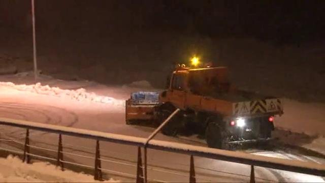 Bursa Uludağ'da kar yeniden yüzünü gösterdi