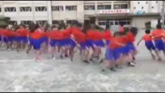 İp atlayan 54 öğrenci inanılmazı başardı