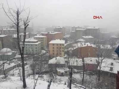 Yüksekova'da bir tankın içine düşebileceği genişlikte kazılan hendek kapatıldı