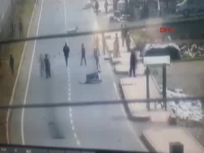 Viranşehirli dede, eyleme katılan torununu tekme tokat dövdü