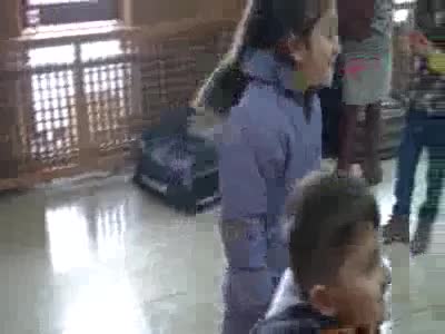 Yüksekova'da operasyon bölgesindeki vatandaşlara yardımlar sürüyor