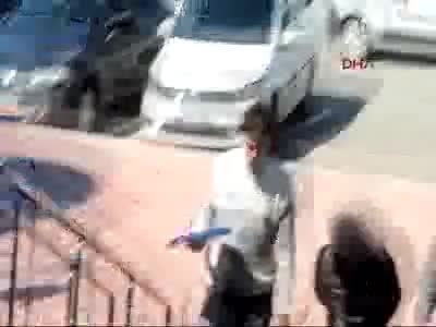 Liseli kızı otogarda yardım çığlığı kurtardı