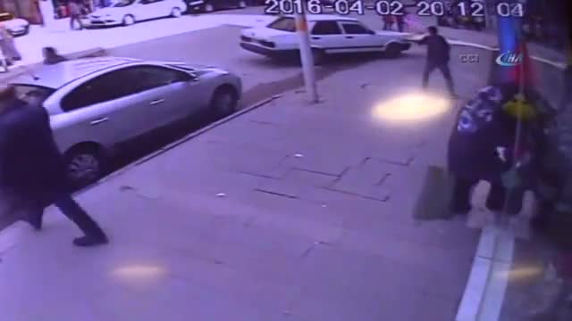 Pompalı saldırgan kamerada