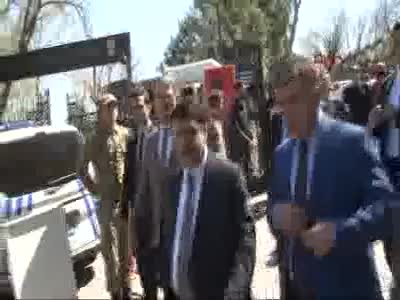 Gülhane Parkı'nda duvar çöktü, İstanbul Valisi açıklamalarda bulundu