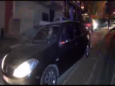 Şehidin İstanbul'daki baba evine ateş düştü