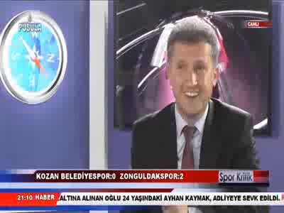 Spor yorumcusu canlı yayında soyundu