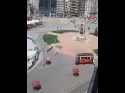 Taksim Meydanı karıştı-2