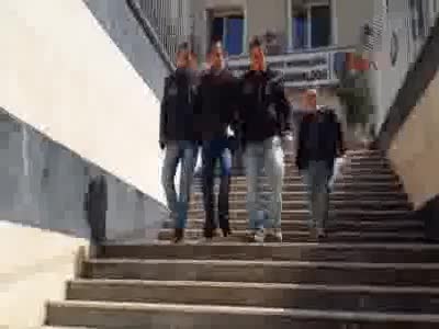 Polisin dikkati sayesinde yakalandılar
