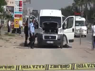 "Bombalı araç" paniği yaşatan minibüsten çalıntı kablo çıktı