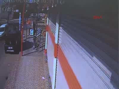 PTT Şubesi'nde maskeli, silahlı soygun